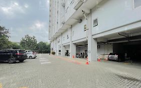 Redliving Apartemen Easton Park Jatinangor - Rajes Room